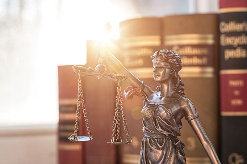 ¿Vale la pena contratar a un abogado después de mi accidente automovilístico?